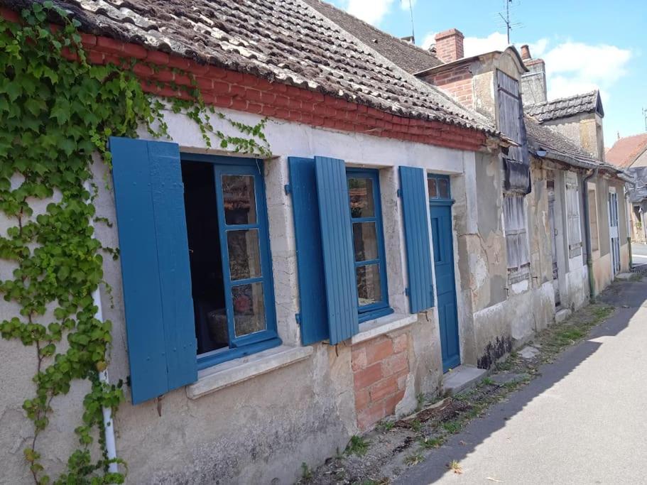 Petite Maison De Village Ygrande ภายนอก รูปภาพ