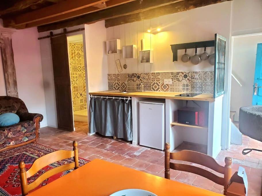 Petite Maison De Village Ygrande ภายนอก รูปภาพ